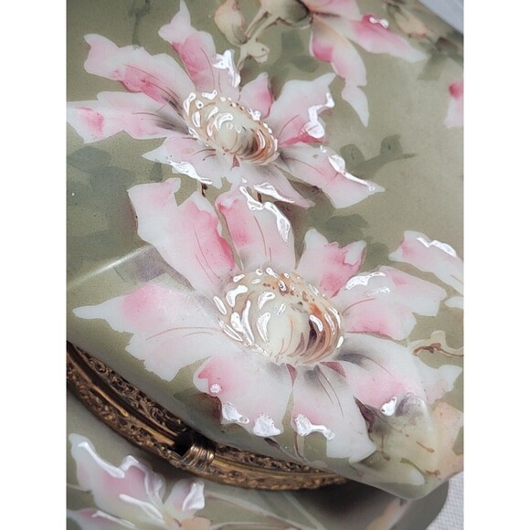 Rare Floral ANTIQUE C. F. MONROE "NAKARA" WAVE CREST DRESSER BOX Hinged - Picture 5 of 8